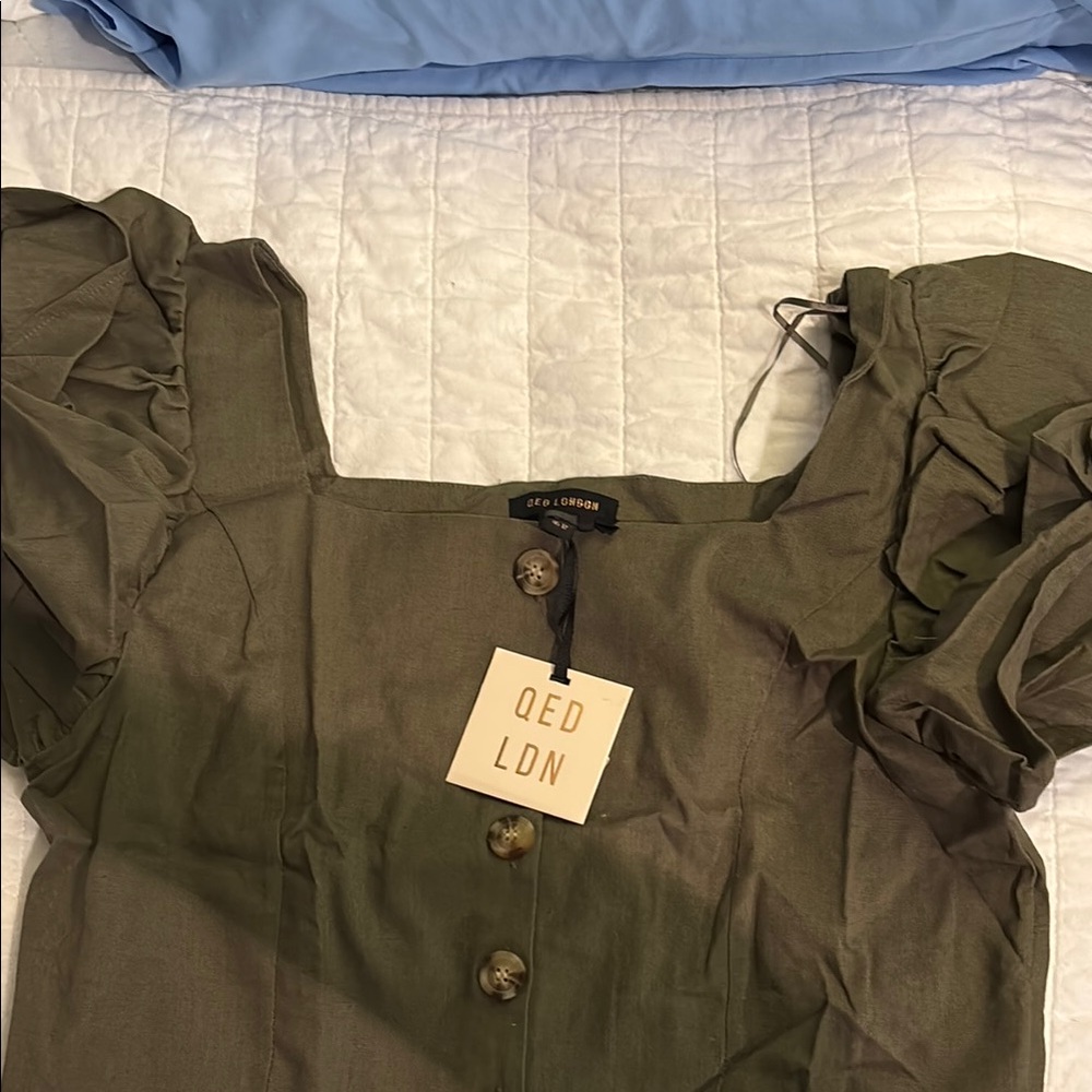 QED London Khaki Puff Sleeve Blouse